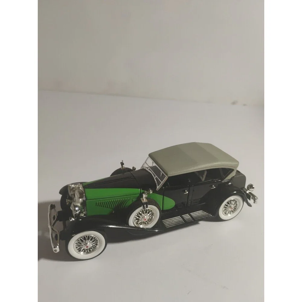 Signature Models National Motor Museum 1934 Duesenberg 1/32 Diecast Green/ Blk